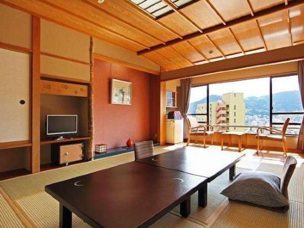 Tsukino Sumika Atami Juraku Hotel エクステリア 写真